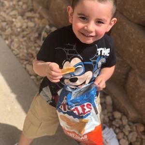 Meet your Posher, Cecy